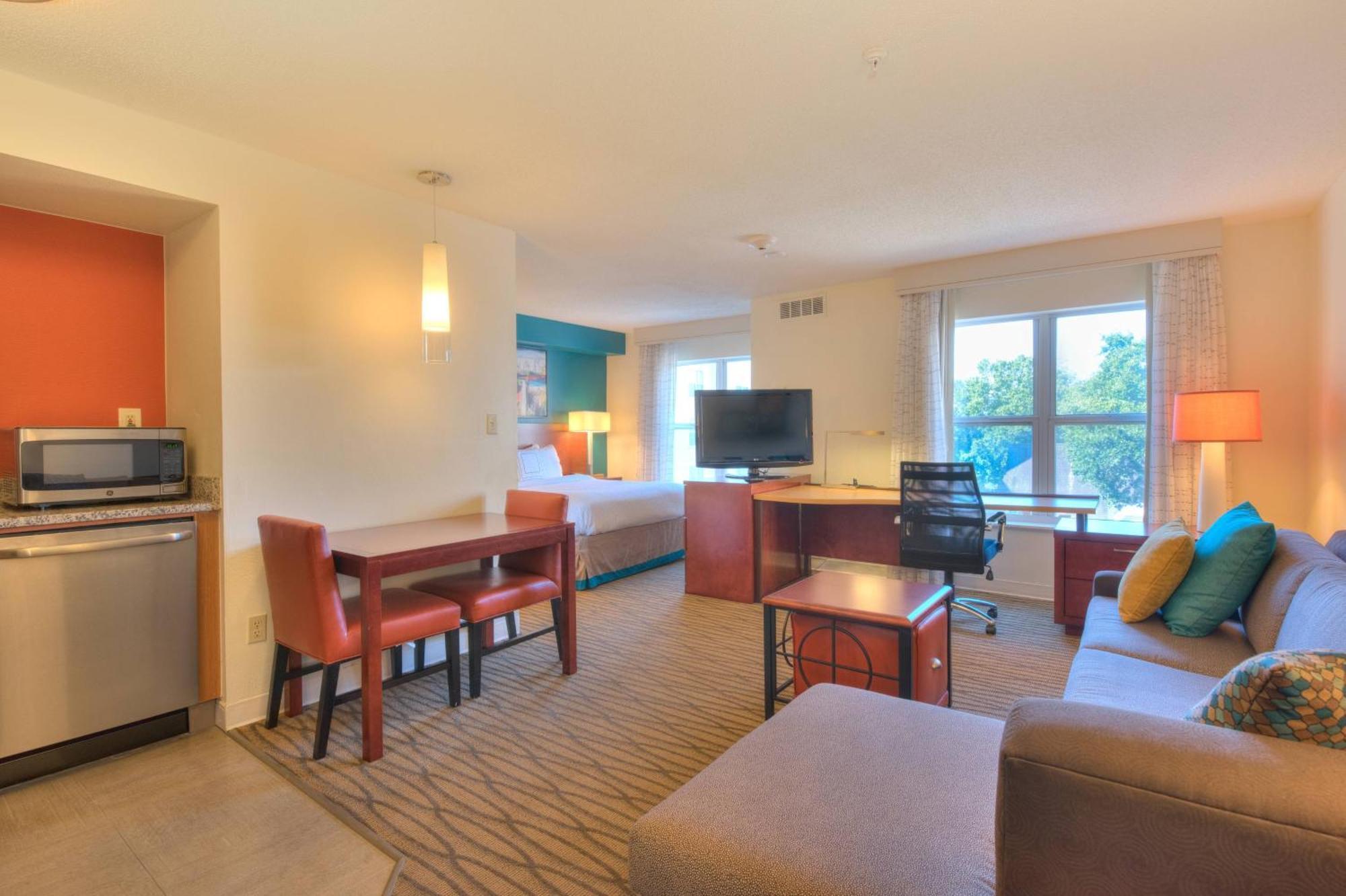 Residence Inn Atlanta Buckhead/Lenox Park Шамбли Екстериор снимка