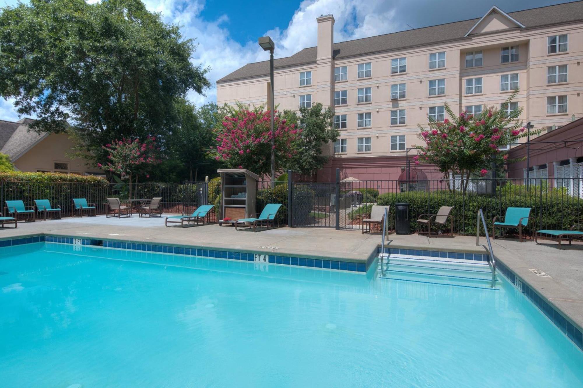 Residence Inn Atlanta Buckhead/Lenox Park Шамбли Екстериор снимка