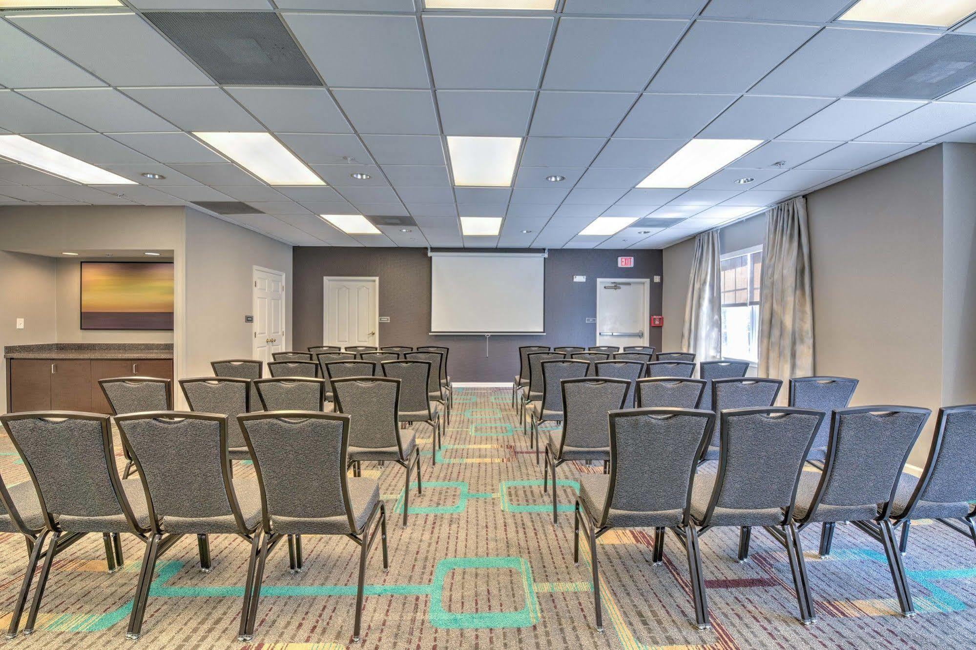 Residence Inn Atlanta Buckhead/Lenox Park Шамбли Екстериор снимка